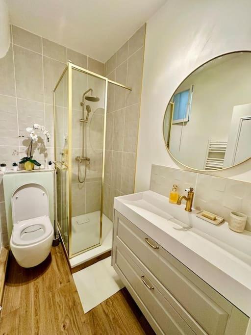 Appartamento Appt Renove Proche Montmartre Gare Du Nord Et Est Parigi Esterno foto